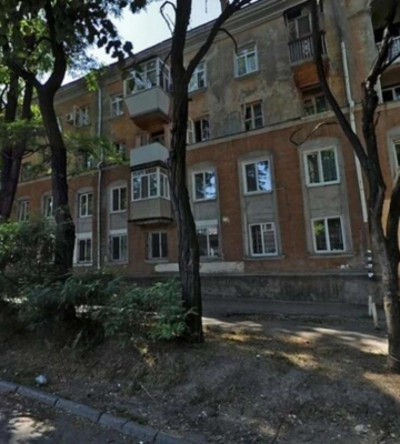 В Днепре из окна многоэтажки выбросили кошку: фото 18+