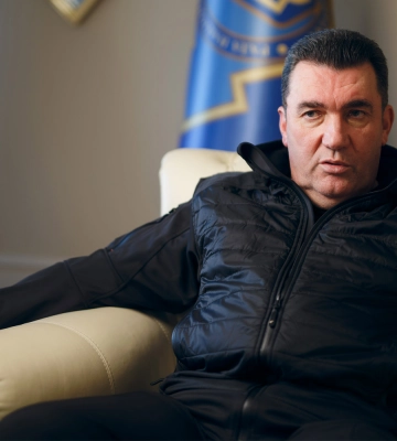 &quot;Вернем Крым сразу&quot;: Данилов ответил Медведеву на угрозы развязать Третью мировую войну