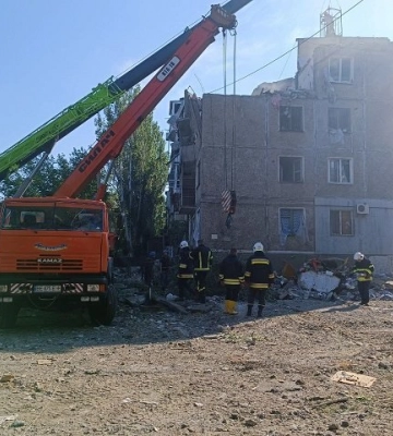 Росіяни поцілили у багатоповерхівку Миколаєва: є загиблі