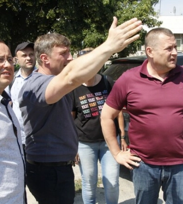 &quot;Це — терор проти України&quot;: Філатов побував на місці ракетного обстрілу у Дніпрі