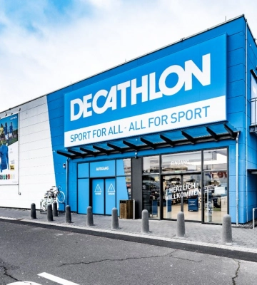 Decathlon приостанавливает работу в Украине: закрылись магазины и продажи на сайте