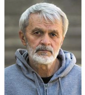 «Кіно — також зброя!» Михайло Іллєнко, відомий кінорежисер, сценарист, педагог, а нині боєць Територіальної оборони, відзначає&amp;hellip;