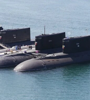 Из Севастополя в море РФ вывела пять подводных лодок