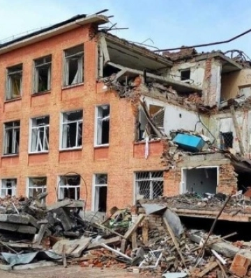 В Чернигове ликвидировали две разрушенные школы