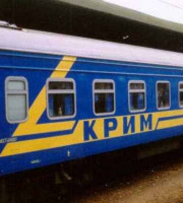 Рашисти готуються запустити пасажирський потяг з Криму до Мелітополя, щоб завозити військову техніку, - мер
