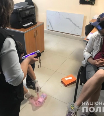 На Львівщині продавали військову амуніцію з гуманітарки