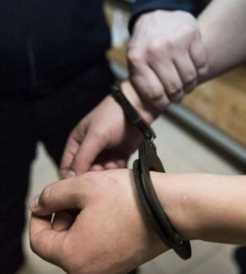 На Днепропетровщине полиция изъяла у пары наркотики на миллион гривен