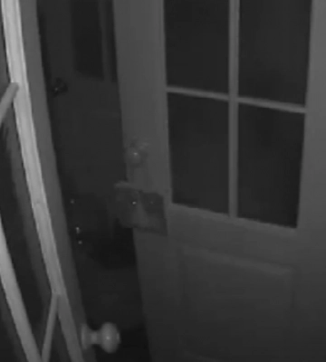 Вылетели окна в соседних домах: видео момента взрыва от попадания российской ракеты в Одесской области