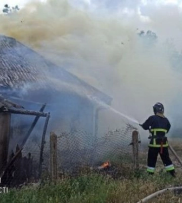 В Одеській області загорівся приватний будинок