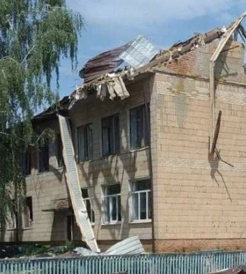 Обстріл Сумщини ракетами: Живицький показав фото руйнувань