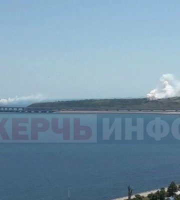Кримський міст накрило димом: Аксьонов назвав дві причини