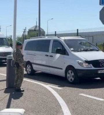 Через пункти пропуску на Львівщині за місяць повернулися понад півмільйона українців, - Козицький