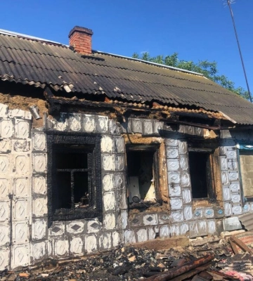 У Харківській області через ворожі обстріли горіли дачі, будинки та екосистеми