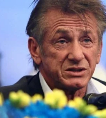 Зірковий гість: Дніпро відвідав Шон Пенн, який знімає документальний фільм про російсько-українську війну