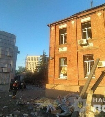 Війська РФ завдали ракетного удару по підприємству у Київському районі Харкова, - Нацполіція. ФОТО