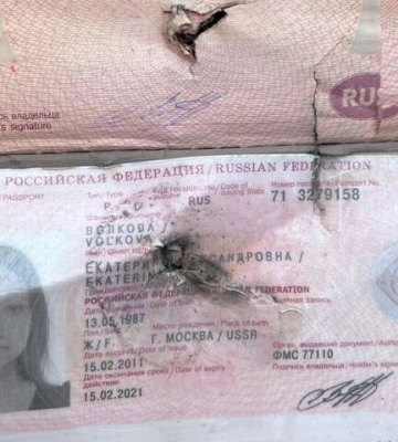 З-під завалів будинку у Києві дістали жінку, вона – громадянка Росії (відео)