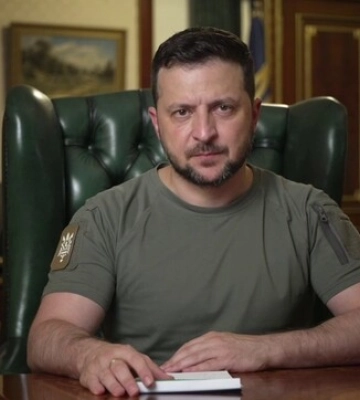 Жодного тихого місця в окупантів не буде – ні під Луганськом, ні у Севастополі, – Зеленський