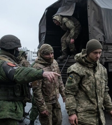 Жителі Київської області розповіли про злочини армії РФ