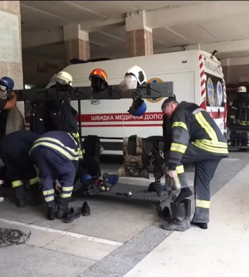 В Славянске французские журналисты попали под обстрел оккупантов во время съемок. Видео