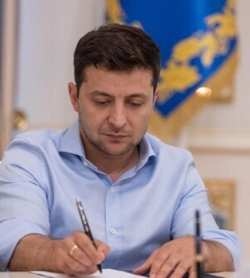 Зеленський змінив керівників низки військових адміністрацій у Луганській, Донецькій, Запорізькій та Херсонській областях
