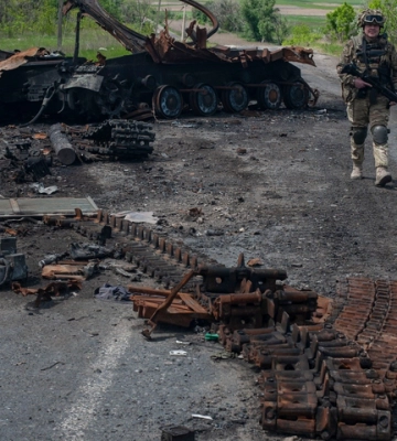 30 захватчиков, два склада боеприпасов и техника: потери врага на юге