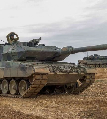 На півдні ЗСУ знищили танк, «Ураган» та склади з боєприпасами РФ