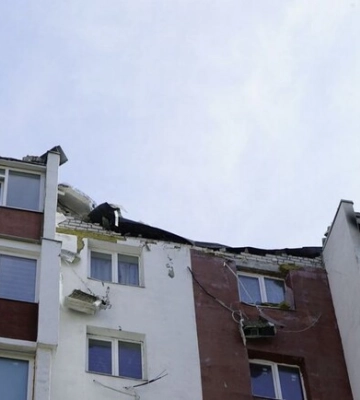 &quot;На щастя, не розкрився&quot;: у дев&#039;ятиповерхівку на Салтівці влучив касетний снаряд російського &quot;Урагану&quot;