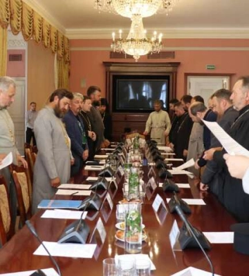 Представники ПЦУ й УПЦ провели зустріч у Києві 