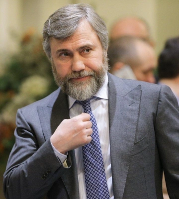 &quot;Сейчас не до политики&quot;: Вадим Новинский сложил депутатский мандат 