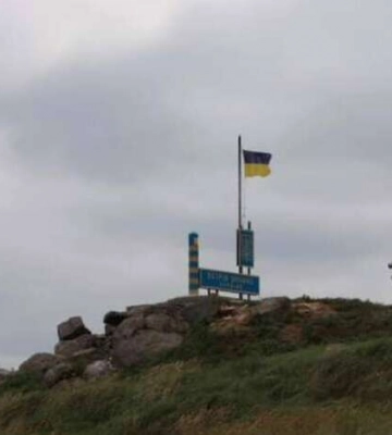 Рашисты провели авиаразведку и пытались атаковать Змеиный