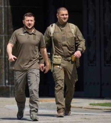 Краще, ніж вдома, не буде: Зеленський розповів, що дозволить українцям повернутися