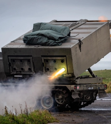 Уничтоженную ВСУ военную базу РФ в Мелитополе показали со спутника 