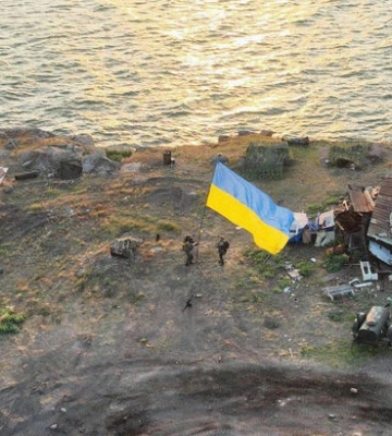 У ЗСУ показали, як проходила операція зі звільнення Зміїного - ВІДЕО