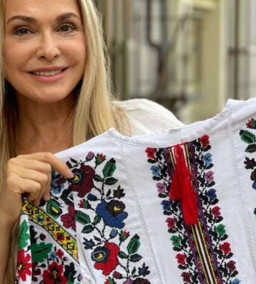 Ольга Сумская продает шикарную вышиванку