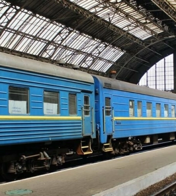 &quot;Укрзалізниця&quot; подовжує маршрут поїзда сполученням Запоріжжя - Львів