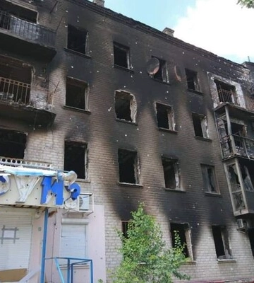 Щоб вийти на адмінкордон Луганської області війська РФ артилерією знищують навколишні села — голова ОВА 