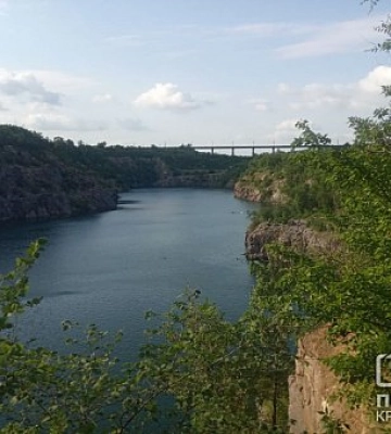 У Кривому Розі у кар’єрі втопився 20-річний чоловік
