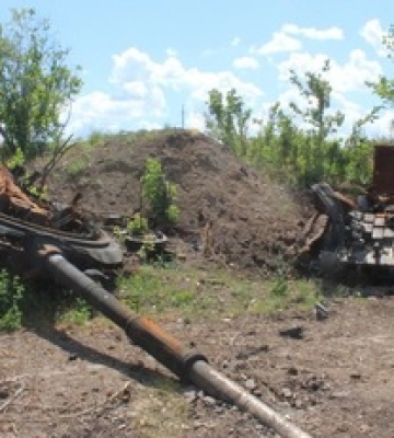 Влаштували окупантам &quot;Курську дугу&quot;: десантники спалили 12 танків та 5 БТРів ворога