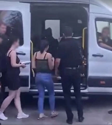 Прокуратура викрила шахраїв, які від імені голів ОВА збирали гроші &quot;для ЗСУ&quot;