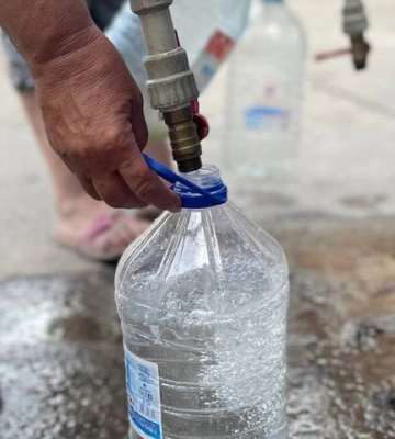 В разгромленном Мариуполе невозможно восстановить водоснабжение – советник мэра