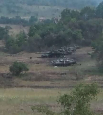 Десантники на Донбасі спалили російські танки та взяли в полон окупантів 