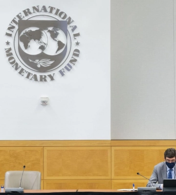 Якою буде нова програма України з МВФ: думки експертів