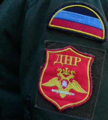 Почали відходити з позицій: на Донеччині росіяни розбомбили батальйон “ДНР”