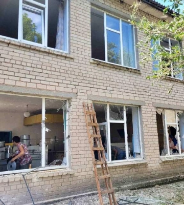 росіяни обстріляли село Приморське на Запоріжжі: згоріло авто, 1 людина поранена