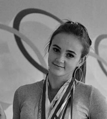 Во время обстрела Кривого Рога погибла чемпионка Украины по спортивным танцам Дарья Курдель. ФОТО