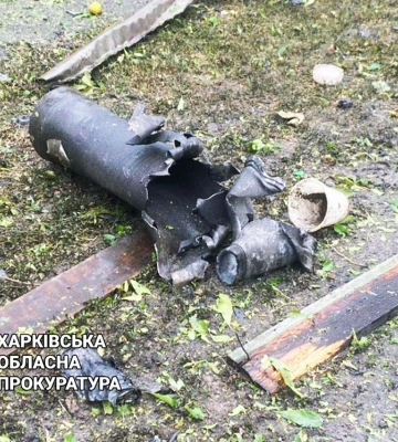 У Київському районі Харкова вранішній обстріл вбив людину та зруйнував шиномонтаж