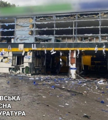 Під ранковий обстріл окупантів у Харкові потрапив шиномонтаж, вісім співробітників поранені, водій авто, що проїжджало повз,&amp;hellip;