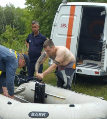 На Дніпропетровщині безвісти зниклого 6-річного Васю шукають на землі і під водою