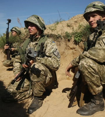 Влучення досить поважні — ЗСУ вдарили по Антонівському та Каховському мостах