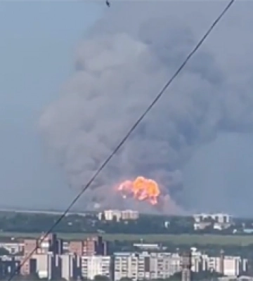 В Луганской области снова взрываются склады боеприпасов оккупантов: эпическое видео